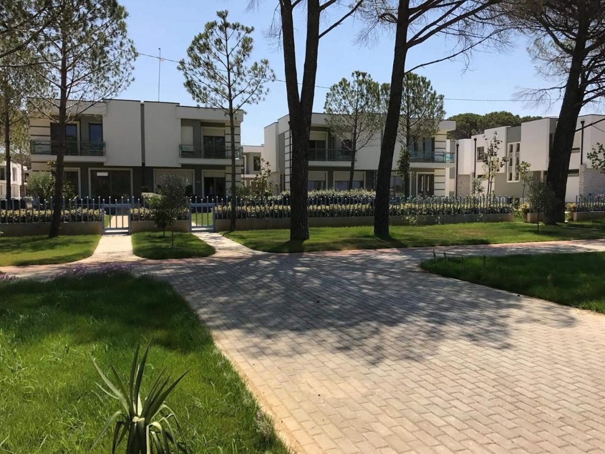 Villa Eden 111, Perla Resort, Bay Of Lalzi Durres Bagian luar foto
